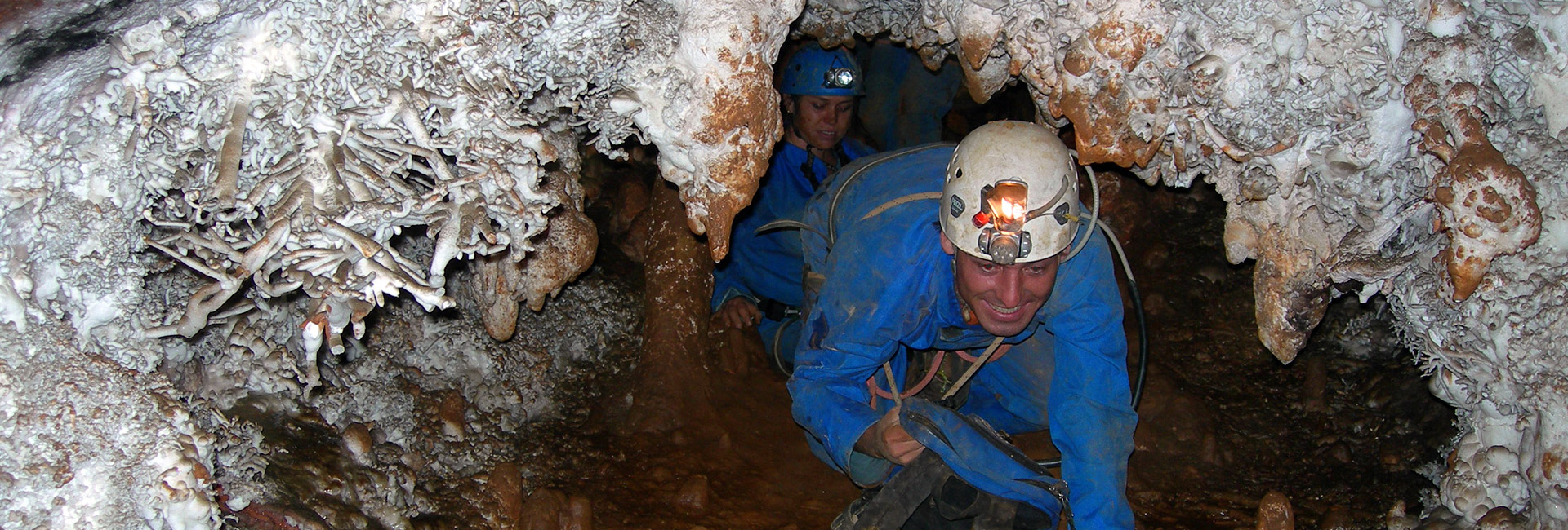 Spéléologie grotte des 2 fours Cévennes